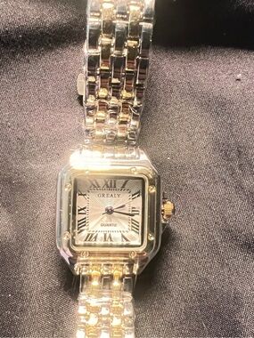 Grealy Two-Tone Square Face Quartz Watch - Gold & Silver